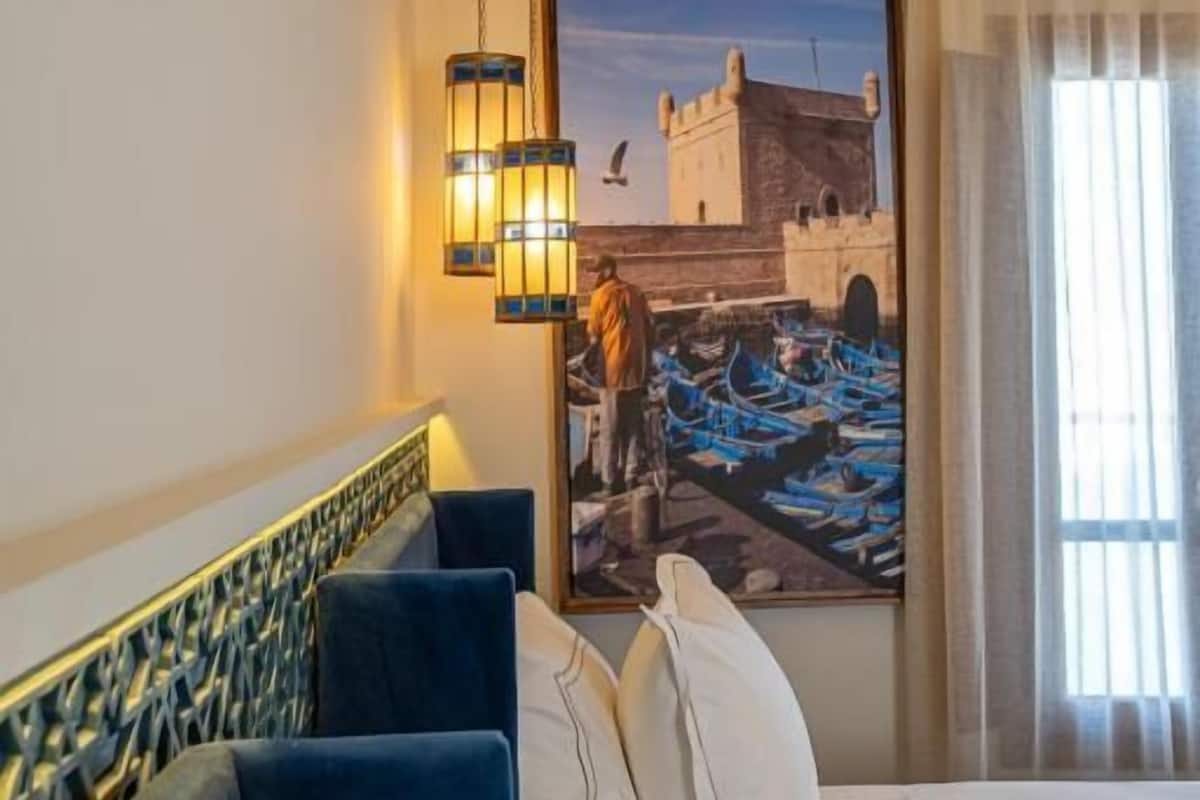 Twin Room | In-room safe, soundproofing, free WiFi