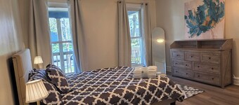 Lovely 2-bed Apt in Rochester Highland Park. Near Downtown, UR, Strong.
