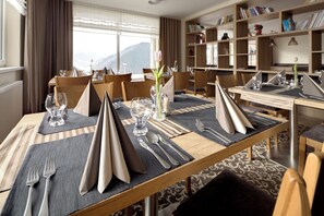Dining - Hotel Havrania (ZÁZRIVÁ)