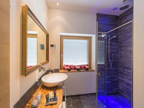 Bathroom - alpinlodge & spa*****, (Samnaun-Ravaisch). by Interhome (Samnaun)