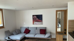 TV - Chasa Siringia EG, (Samnaun-Laret) by Interhome (Samnaun)