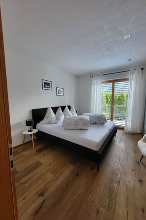 2 bedrooms - Chasa Scandella, (Sent) by Interhome (Sent)