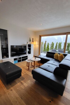 TV - Chasa Scandella, (Sent) by Interhome (Sent)