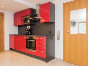 Fridge, microwave, oven, dishwasher - Chasa Sulai, (Samnaun-Laret). by Interhome (Samnaun)