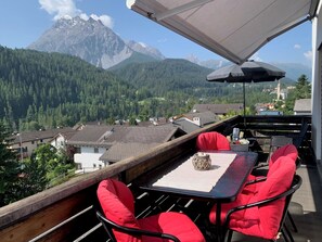 Outdoor dining - Sotchà 8c, (Scuol). by Interhome (Scuol)