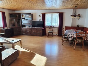 Dining - Plaun Grond, (Tschierv). by Interhome (Tschierv)