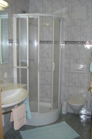 Bathroom - Chasa Valetta, (Samnaun-Laret). by Interhome (Samnaun)
