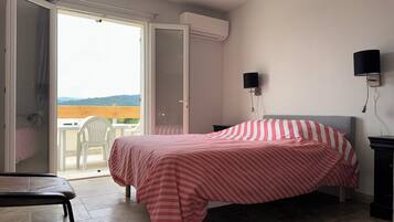 4 chambres, fer et planche Ă repasser, accĂšs Internet, draps fournis