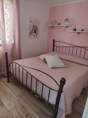 1 habitación, wifi y ropa de cama 