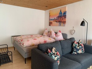 1 bedroom, Internet - Chasa Bazzi, (Scuol). by Interhome (Scuol)