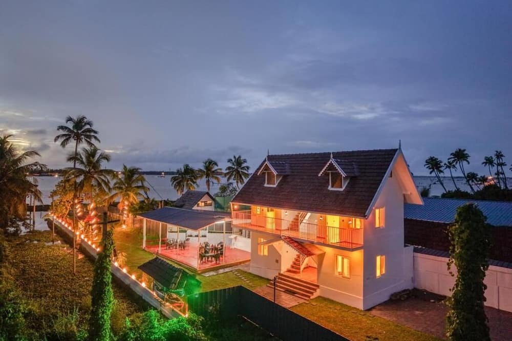 Celestiah Lakeshore Kochi by VOYE HOMES