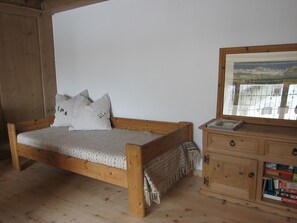 Internet - Chasa Gross, (Zernez). by Interhome (Zernez)