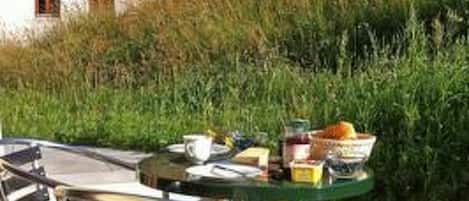 Buiten dineren