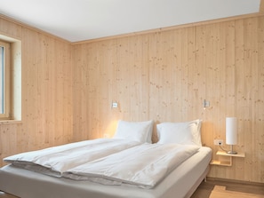 Bedroom - Hotel Maistra 160, (Pontresina), by Interhome (Pontresina)