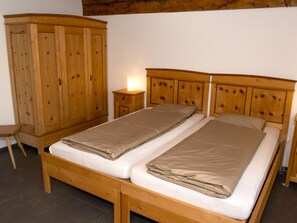 1 bedroom, Internet - Chasa Tablà, (Guarda). by Interhome (Guarda)