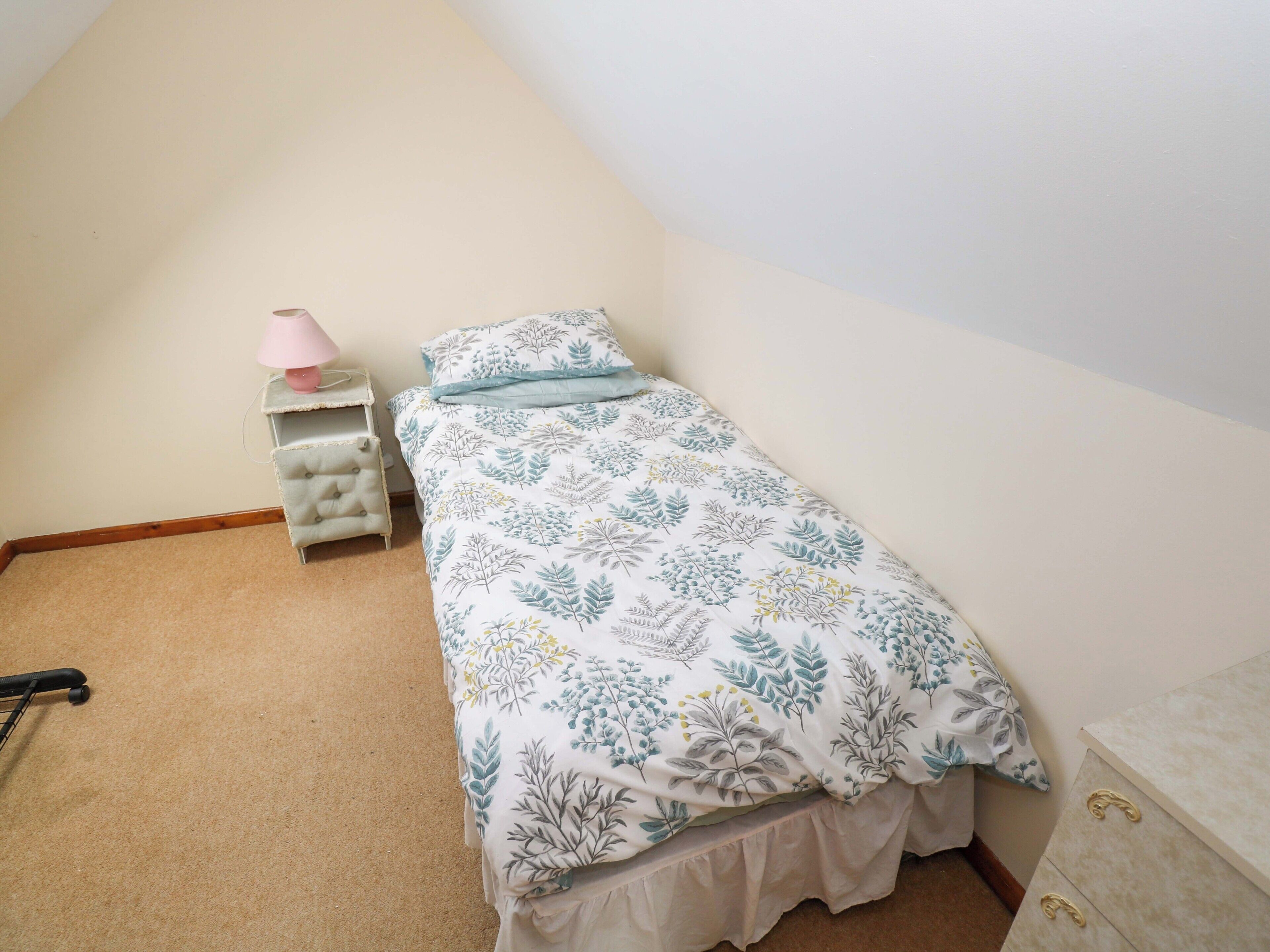 4 bedrooms, individually decorated, individually furnished, free WiFi
