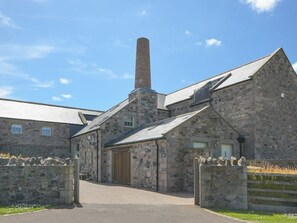 Exterior - The Chimney (Bamburgh)