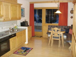 Fridge, oven, dishwasher, cookware/dishes/utensils - Chasa Valetta, (Samnaun-Laret) by Interhome (Samnaun)