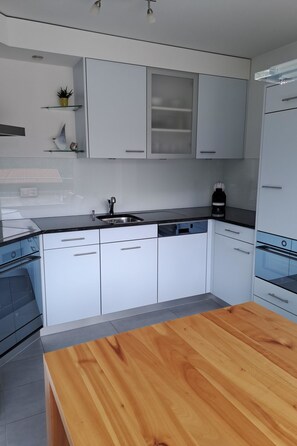 Fridge, oven, dishwasher, cookware/dishes/utensils - Chasa Azura, (Scuol) by Interhome (Scuol)