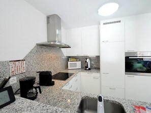 Fridge, microwave, oven, cookware/dishes/utensils - SOTRACHÖGNA EG, (Scuol) by Interhome (Scuol)