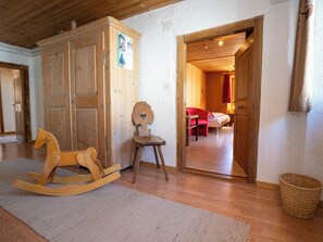 Interior - Ferienwohnungen Chasa Werro, (Sent) by Interhome (Sent)