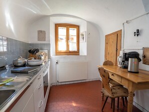 Refrigerador y utensilios de cocina 