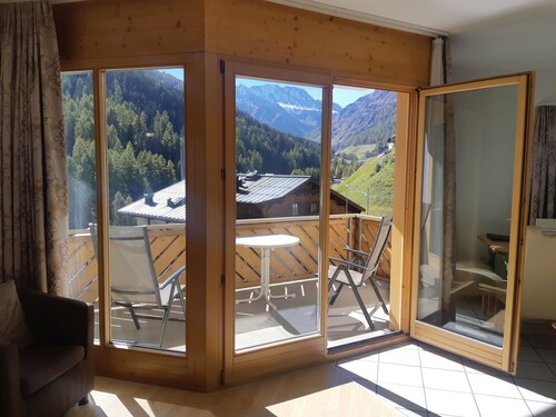 Appartements Alpin Live, (Samnaun-Laret) by Interhome