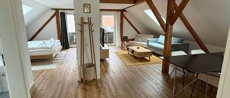 1 habitación, tabla de planchar con plancha, wifi y ropa de cama