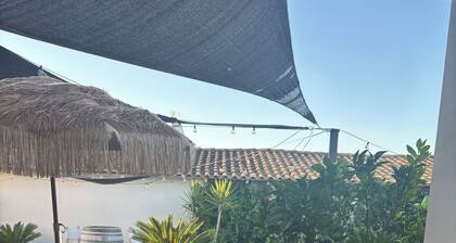 Villa Occitana: Between Land and Sea