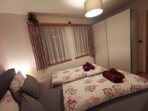 1 bedroom, Internet - Aquileia****, (Scuol). by Interhome (Scuol)