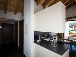 Fridge, oven, dishwasher, cookware/dishes/utensils - Apart Chasa Miramont, (Samnaun-Dorf). by Interhome (Samnaun)