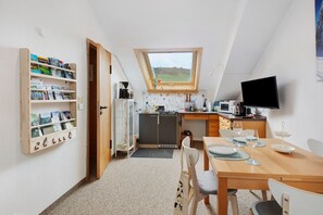 Dining - Time Out for Heart & Soul in Idyllic Todtnauberg – Panoramic Views, Quiet Location, Fiber Wi-Fi (Todtnau)