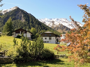 Property grounds - Apart Chasa Miramont, (Samnaun-Dorf) by Interhome (Samnaun)