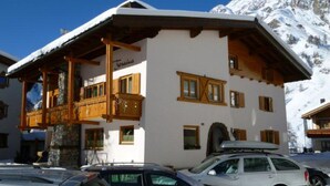 Unclassified image, 4 of 11, button - Chasa SERAINA, (Samnaun-Dorf) by Interhome (Samnaun)