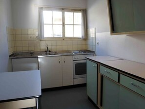 Fridge, oven, cookware/dishes/utensils - Chasa Allegra, (Scuol). by Interhome (Scuol)