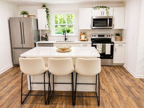 Villa Playera a 20 minutos del uptown de Charlotte frente al Lago