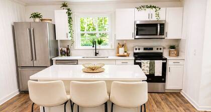 Villa Playera a 20 minutos del uptown de Charlotte frente al Lago