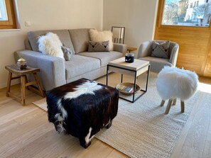 TV - Ferienwohnungen Chà d’Immez, (Müstair) by Interhome (Müstair)