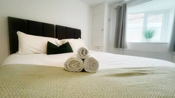 1 bedroom, iron/ironing board, WiFi, bed sheets