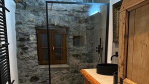 Bathroom - CHASA VEGLIA, (Sent) by Interhome (Sent)