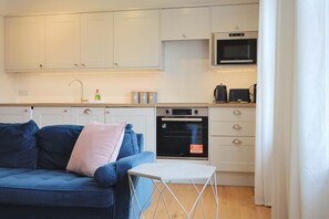 Interior - Alma Vale Apartments 2 - Hopewell (Clifton)
