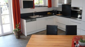 Fridge, microwave, oven, dishwasher - Vidos 270, (Sent) by Interhome (Sent)