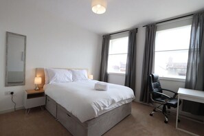 2 chambres, bureau, Wi-Fi, draps fournis