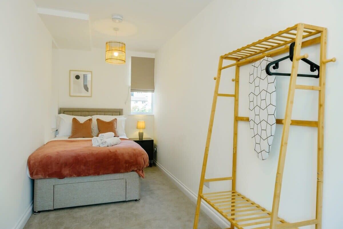 1 bedroom, iron/ironing board, WiFi, bed sheets