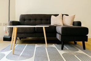 TV - Grange Rd Flat 1b one bedroom flat (Bristol)