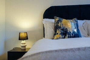 1 bedroom, iron/ironing board, WiFi, bed sheets - Hotwells apartments flat 2 - Hopewell (Bristol)