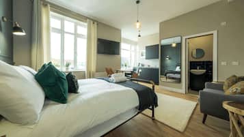 WiFi, bed sheets