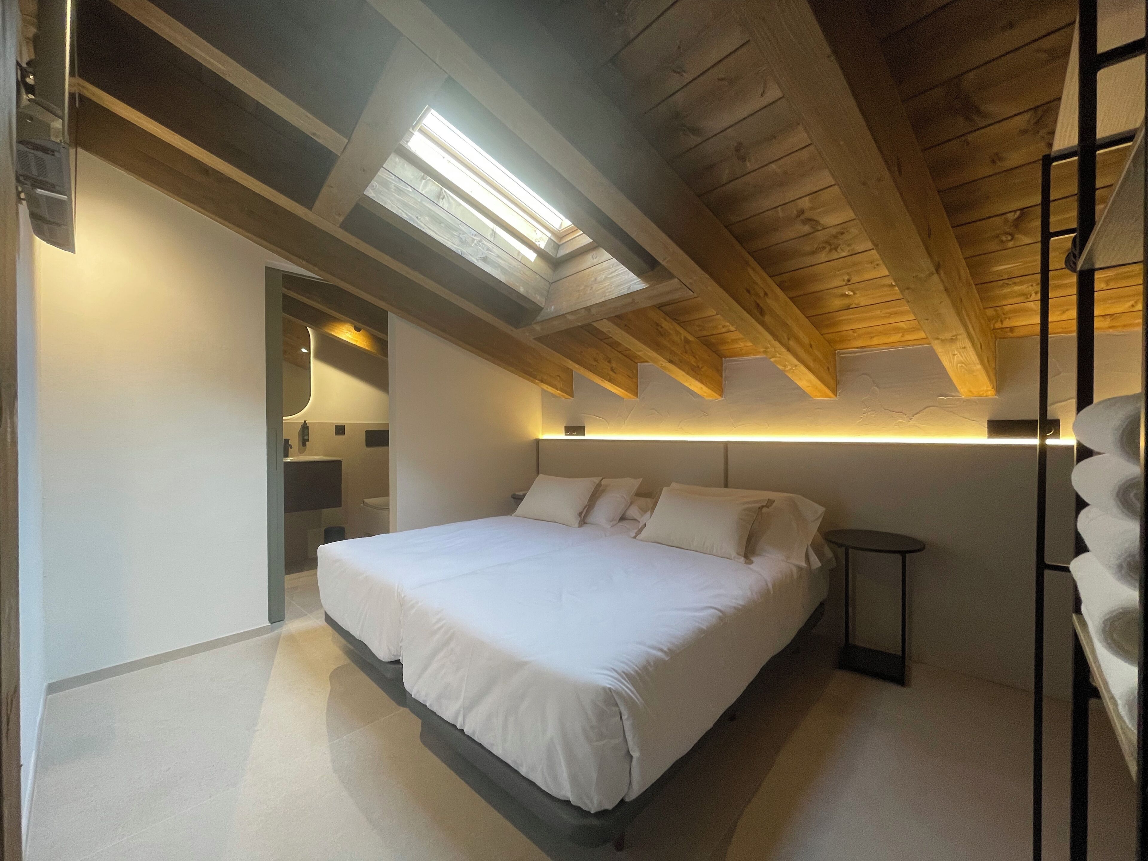 Chambre Double ou avec lits jumeaux, salle de bains privée, dans la tour
