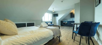 The Willow - Studio 15
