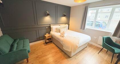 The Willow - Studio 20